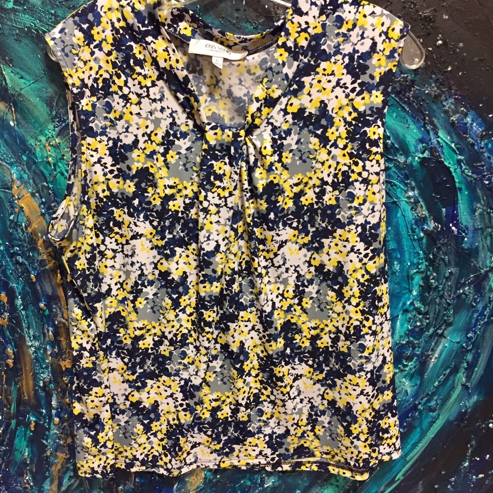 CareerSeparate Blue/yellow flower print blouse￼